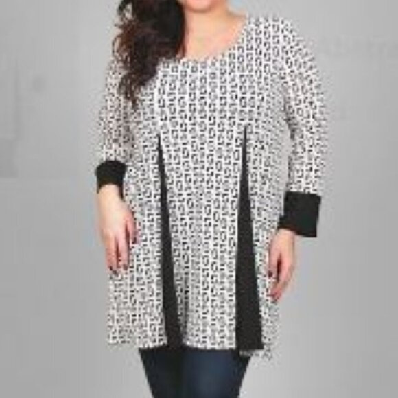 Aster by Firmiata Black and White Abstract Tunic - 2X - Picture 3 of 9